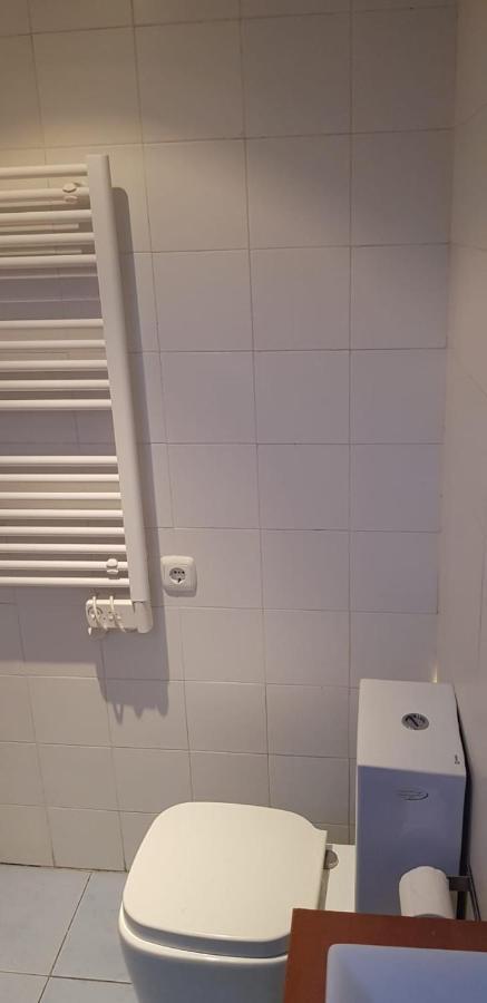 Single Room,1487602846:JPEG